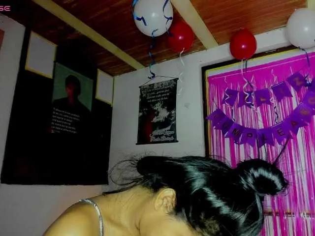 nentia-horny on BongaCams 
