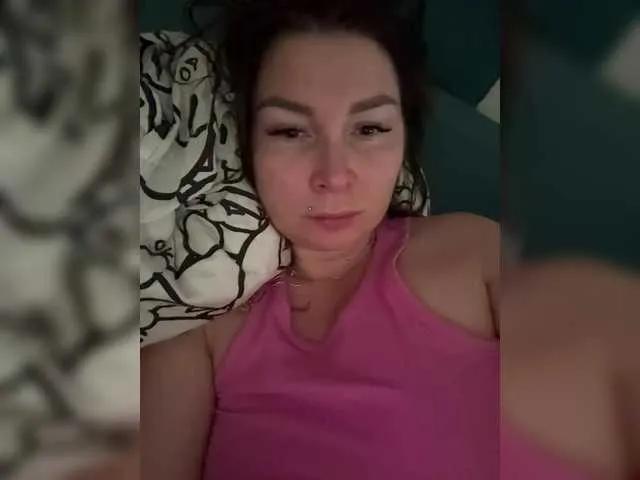 Olli2431 on BongaCams 