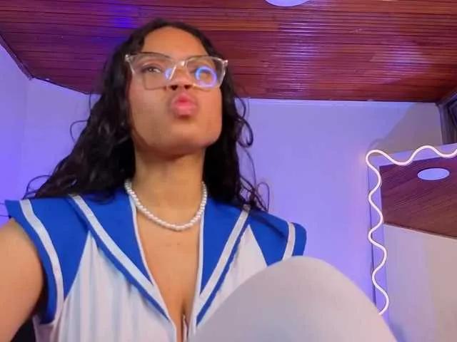 penelope-tay on BongaCams 