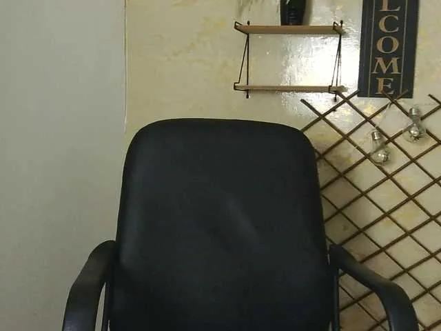 Offline PerlaStonee on BongaCams