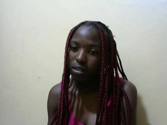 Offline Petitepussie on BongaCams