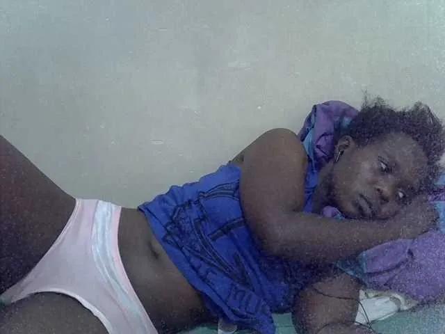 Prettiesweet — Freechat on BongaCams