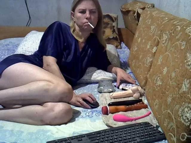 Offline ptichka38 on BongaCams