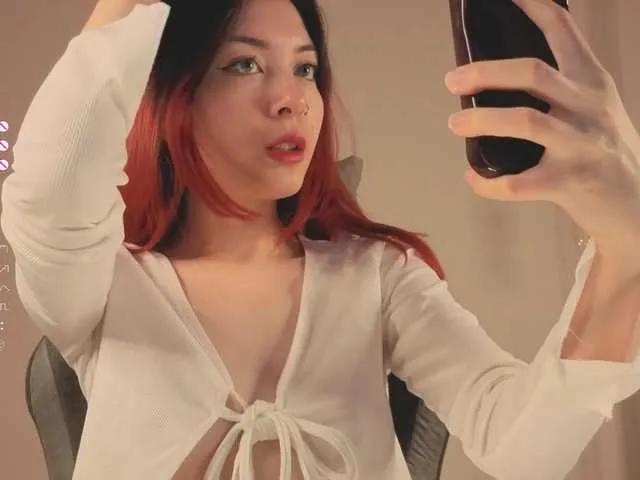 Pussy-Pikmi on BongaCams 