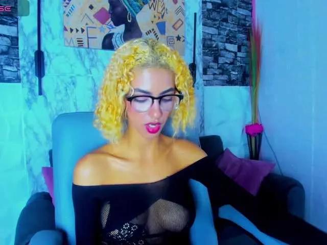 Offline queencuarxxo on BongaCams