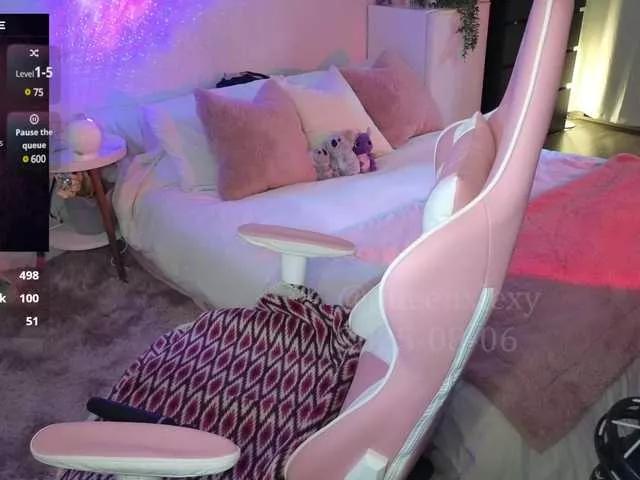 Freechat queenxlexy on BongaCams