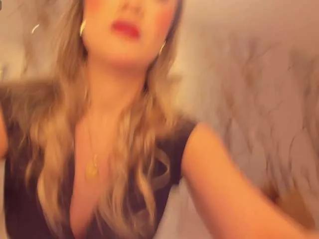 RebeccaHudson on BongaCams 