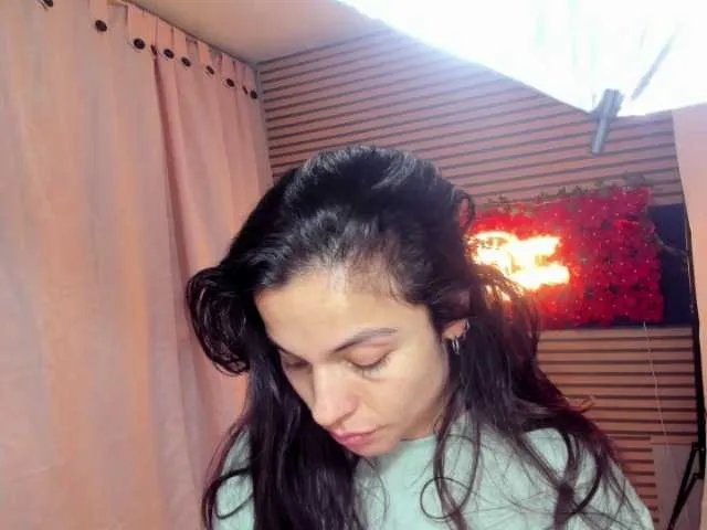 rosse2504 on BongaCams 