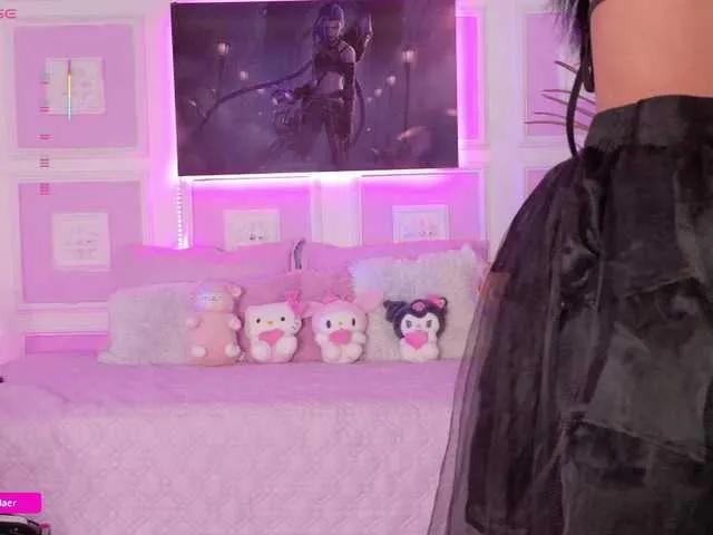 Sammyblaer — Stimulating and intelligent conversation, foreplay, insinuation games, sarcasm, conscious minds, well mannered men, educated, men whom are not afraid to please a woman and explore her pleasure limits... Vibratioooooons, hihihihi, controlling of my...