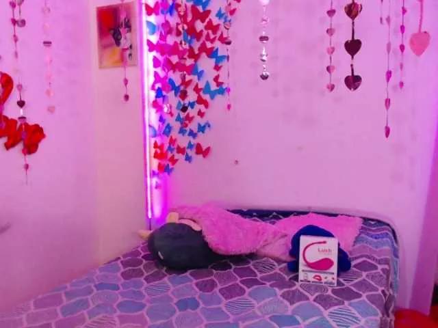 Offline Sammyviolet on BongaCams