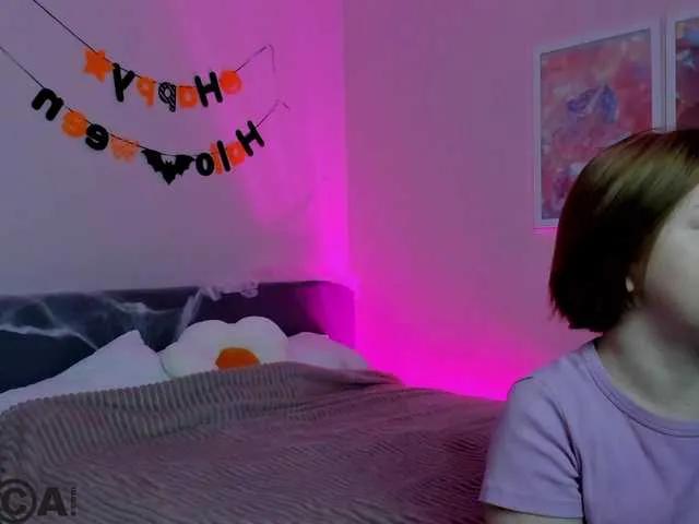 Sara-Moor — I'm turned on by hands, interesting fantasies and submission