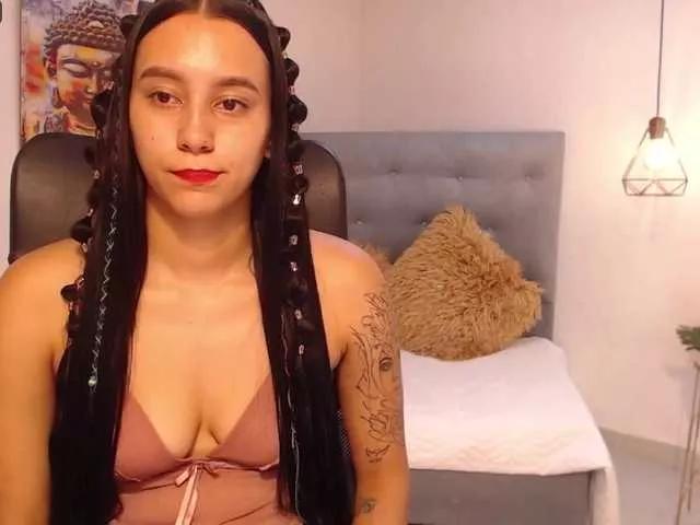 Offline Sara-stone on BongaCams