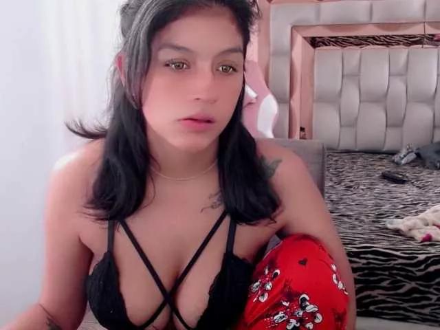 sara401 on BongaCams 