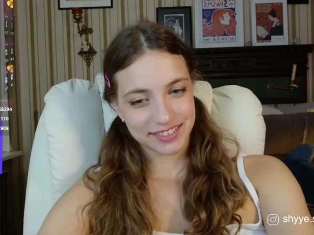 Avatar of SarahSupershy