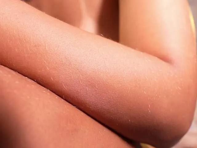 Offline Saryhott on BongaCams