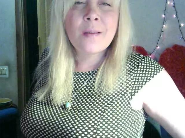 Savan35na on BongaCams 