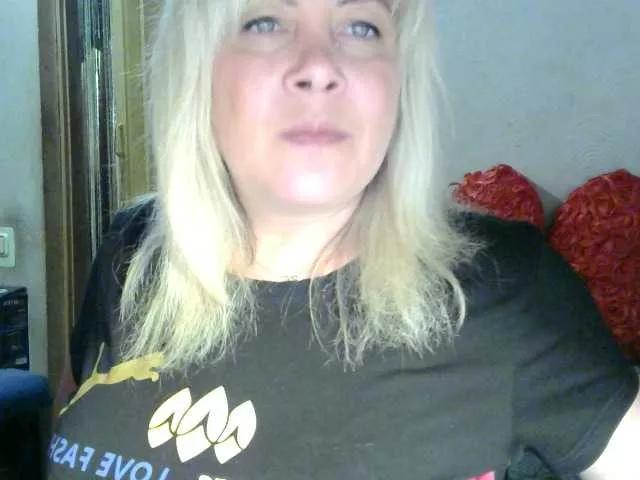 Savan35na on BongaCams 