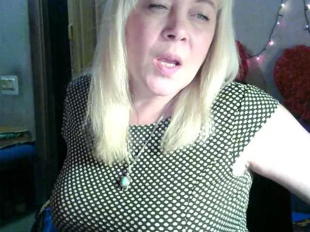 Savan35na on BongaCams 