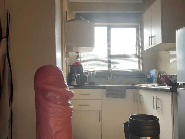 SexyBaddie — Ohh while you tip my Cake