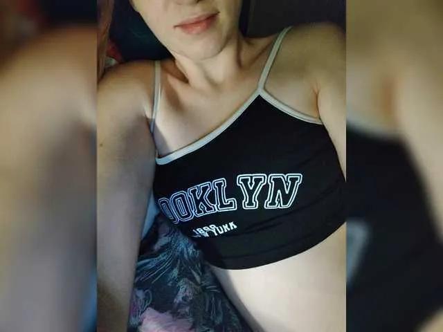 Offline SexyBlondMia on BongaCams