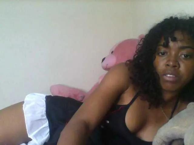 Offline SexyFrenchDoll on BongaCams