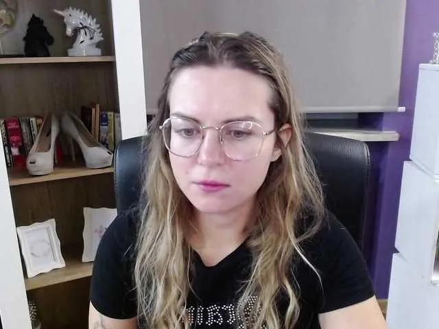 soft-zoey — Freechat on BongaCams