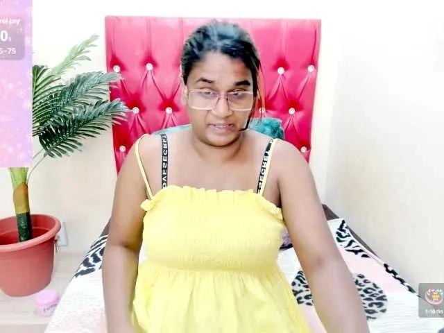 strawberrylips — play with my pussy and sucking on my tits