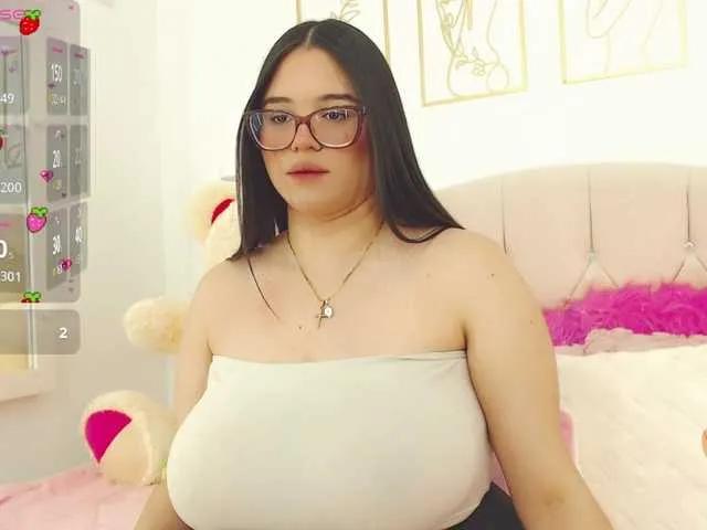 Freechat sweet-pink on BongaCams