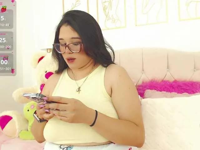 Freechat sweet-pink on BongaCams