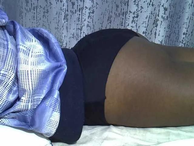 Sweetvine — Tattoo, ear piercing and tall guys