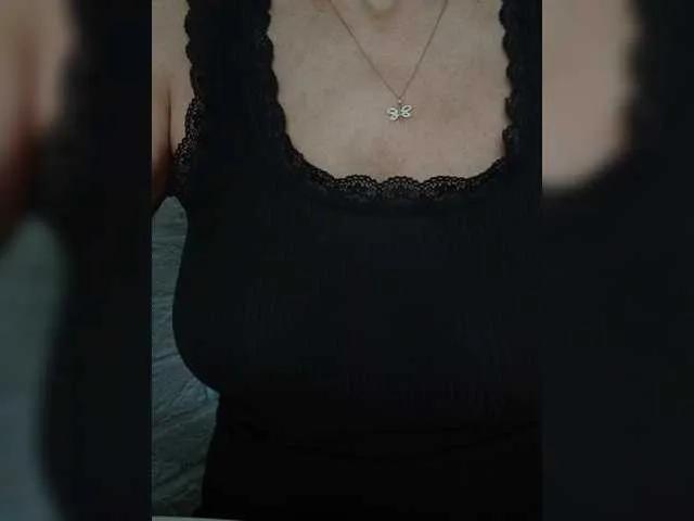 Offline Tata42 on BongaCams