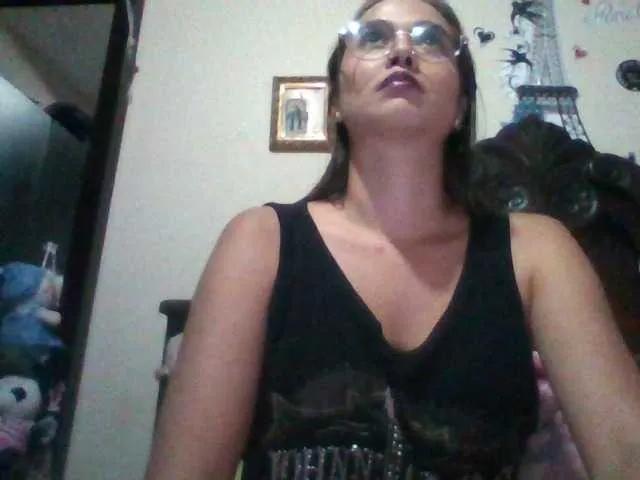 Offline trianabell on BongaCams