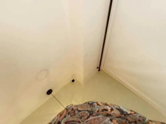 Victoria-Collins — I love confident and respectful men who know how to tease and build anticipation. A deep, sensual voice, playful flirting, and passionate whispers drive me crazy. I enjoy being admired and spoiled, feeling your desire through every tip and sweet word. 