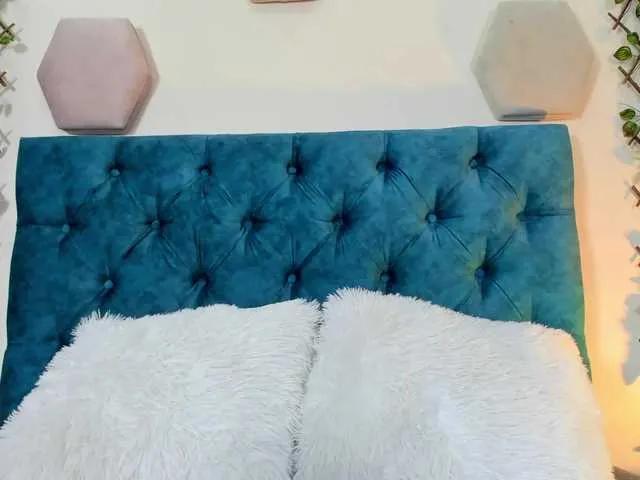 BongaCams VioletAss is Freechat VioletAss — Me excita una buena conversacin y las personas amables. Una caricia en un cualquier parte del cuerpo, me enciende si la persona es corts. El aceite, los lubricantes y sentir la piel de la otra persona me moja demasiado.