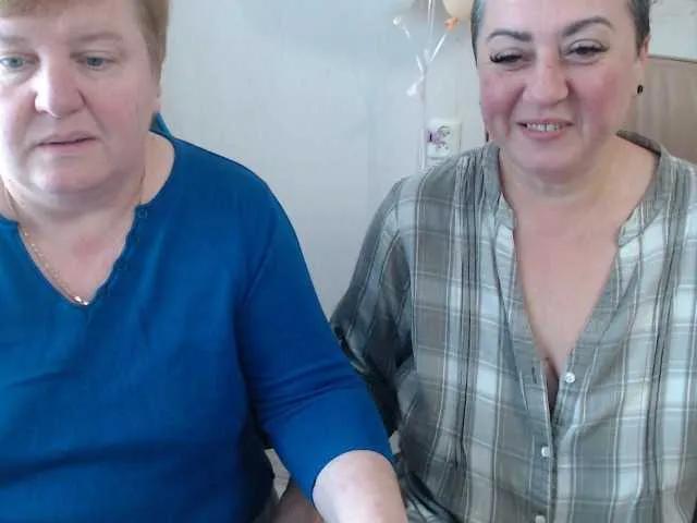 XMollyJaneEX — We like people who have something to offer us: kisses, touches, gifts