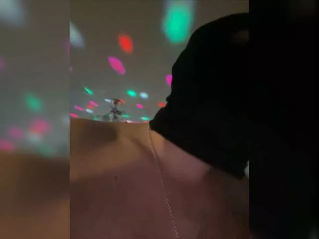 XXXklsdf on BongaCams 