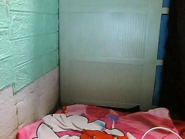 Freechat Yummyflirttits69 on BongaCams