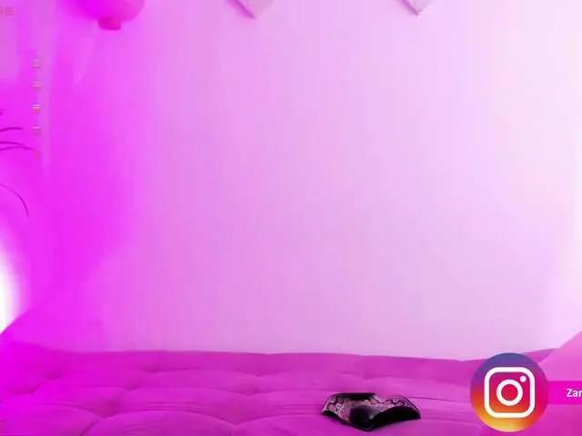 Offline Zaradavis on BongaCams