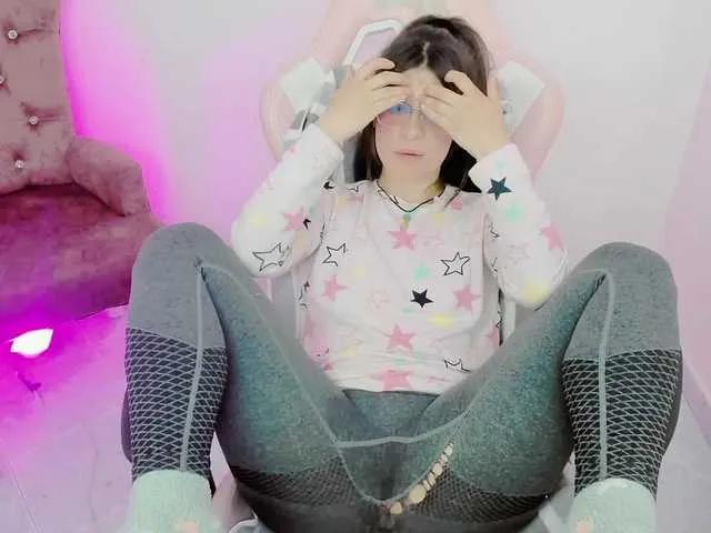 ZooeyBelair — I am very excited by the other person's interest in wanting to make me feel pleasure. Talking about sexual fantasies turns me on a lot. I am excited by spanking and vibrations or masturbation on my clitoris... but the best excitement and pleasure I...