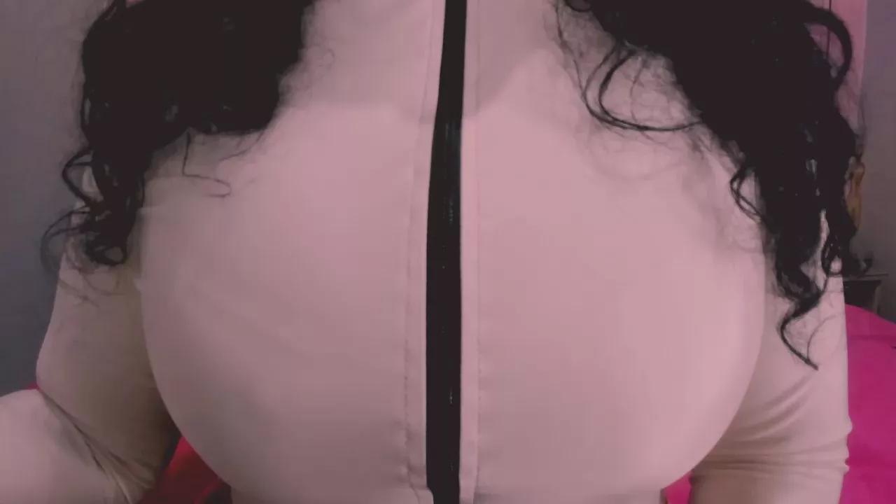 00VALERIA on Cam4 