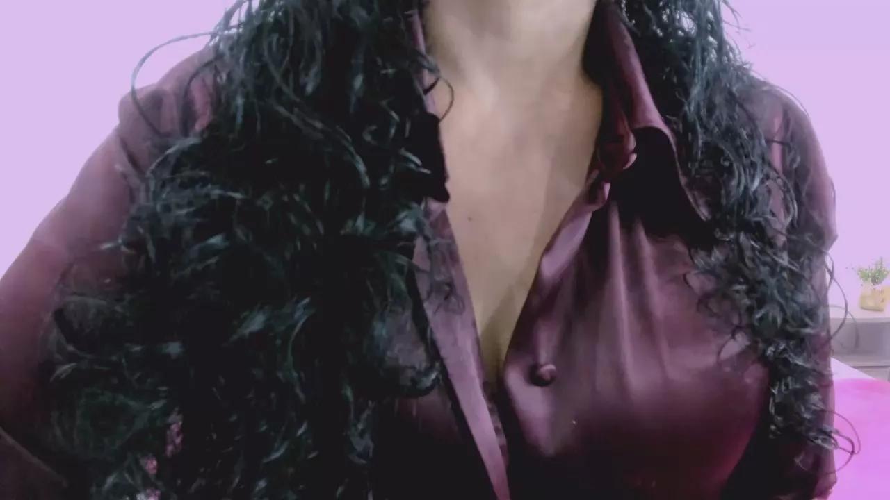 00VALERIA on Cam4 