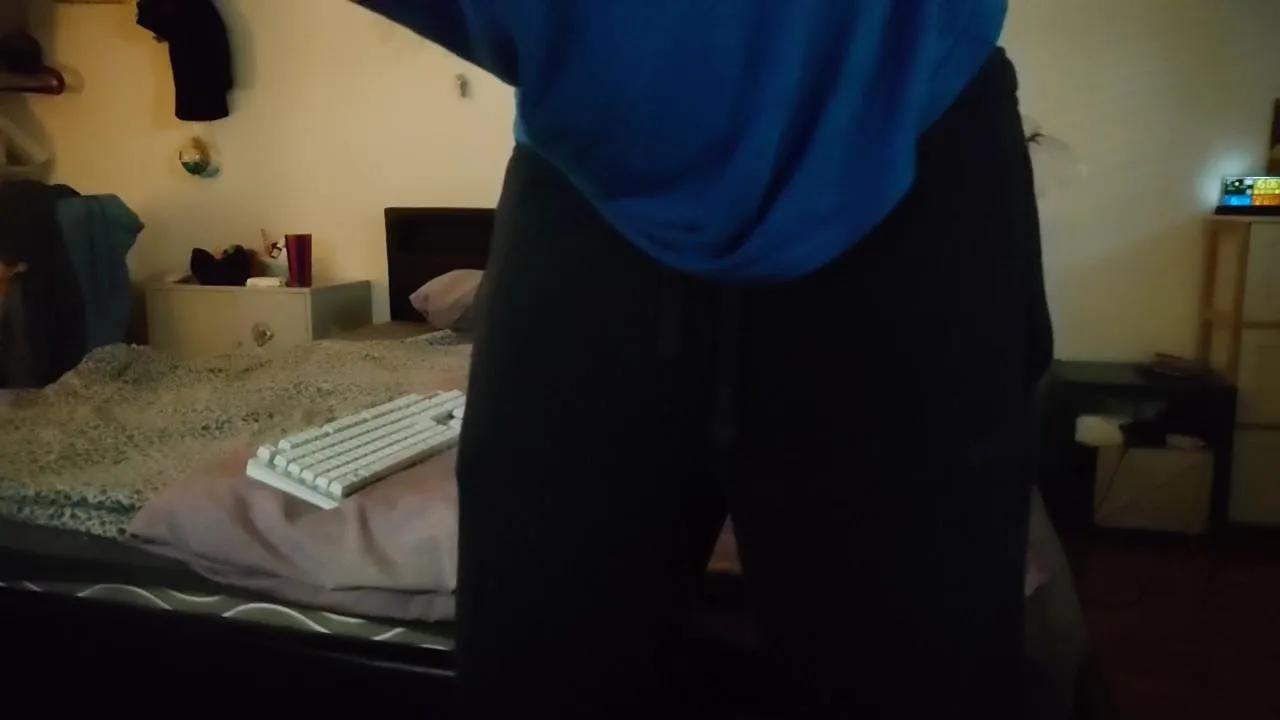 Offline 21x6cmfucking1 on Cam4