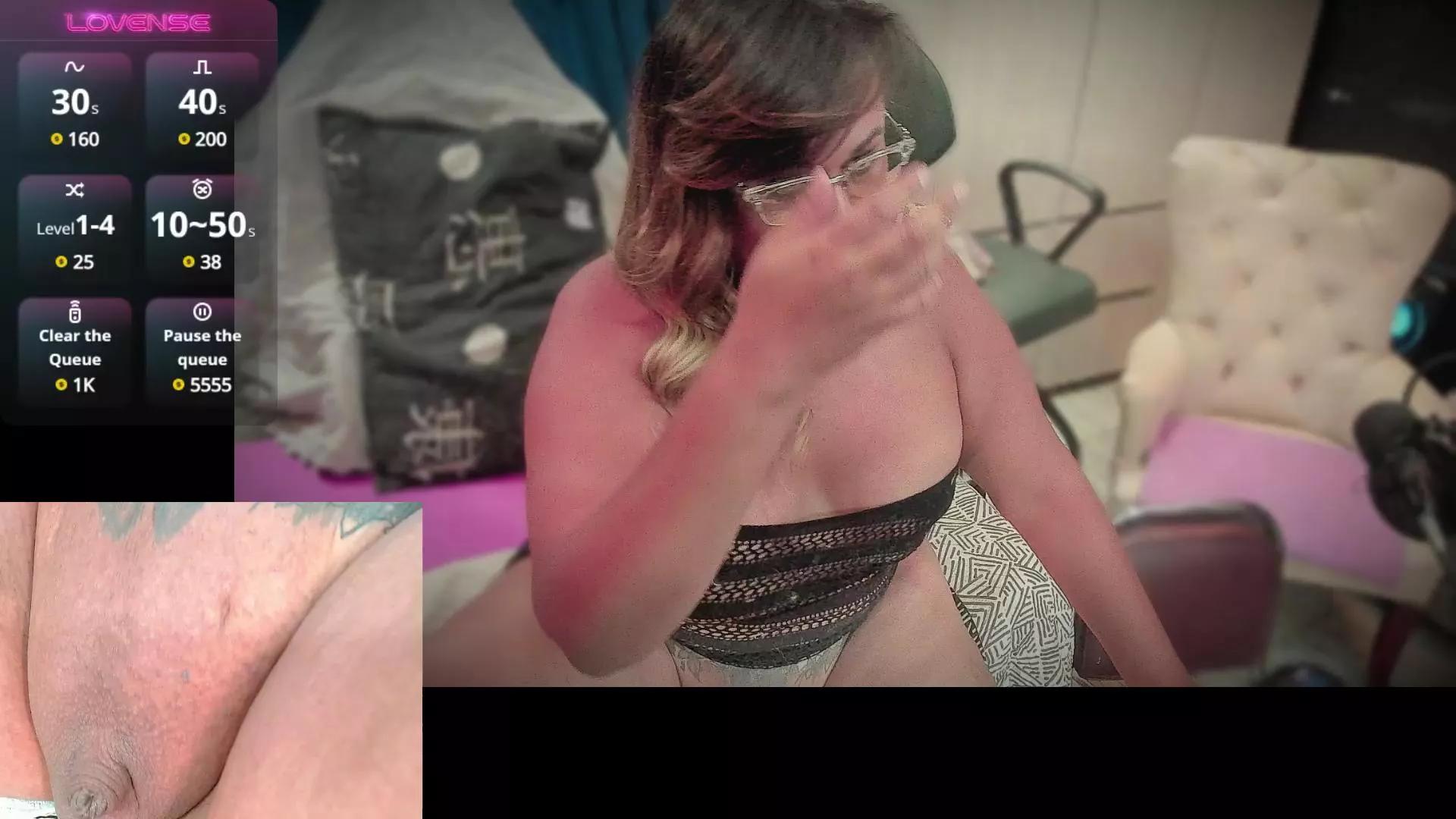 Offline 2in1Hermaprodit on Cam4