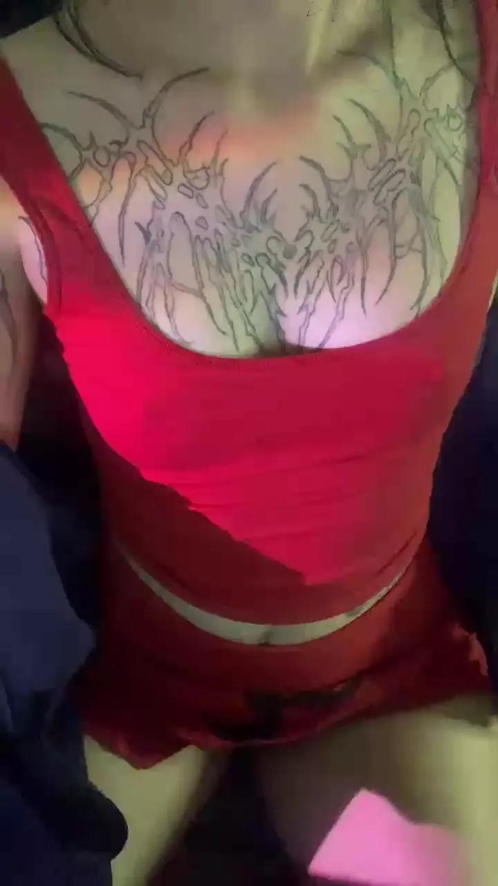 333lucifer3 on Cam4 