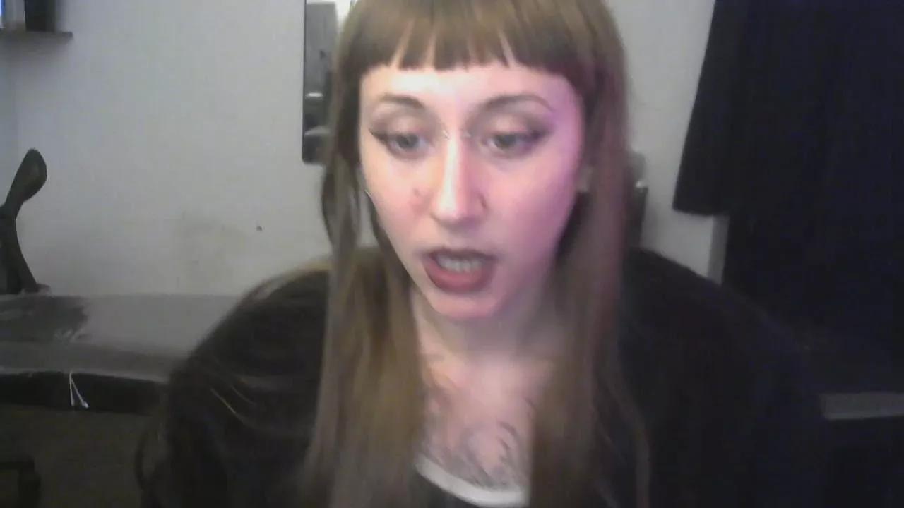 333lucifer3 on Cam4 