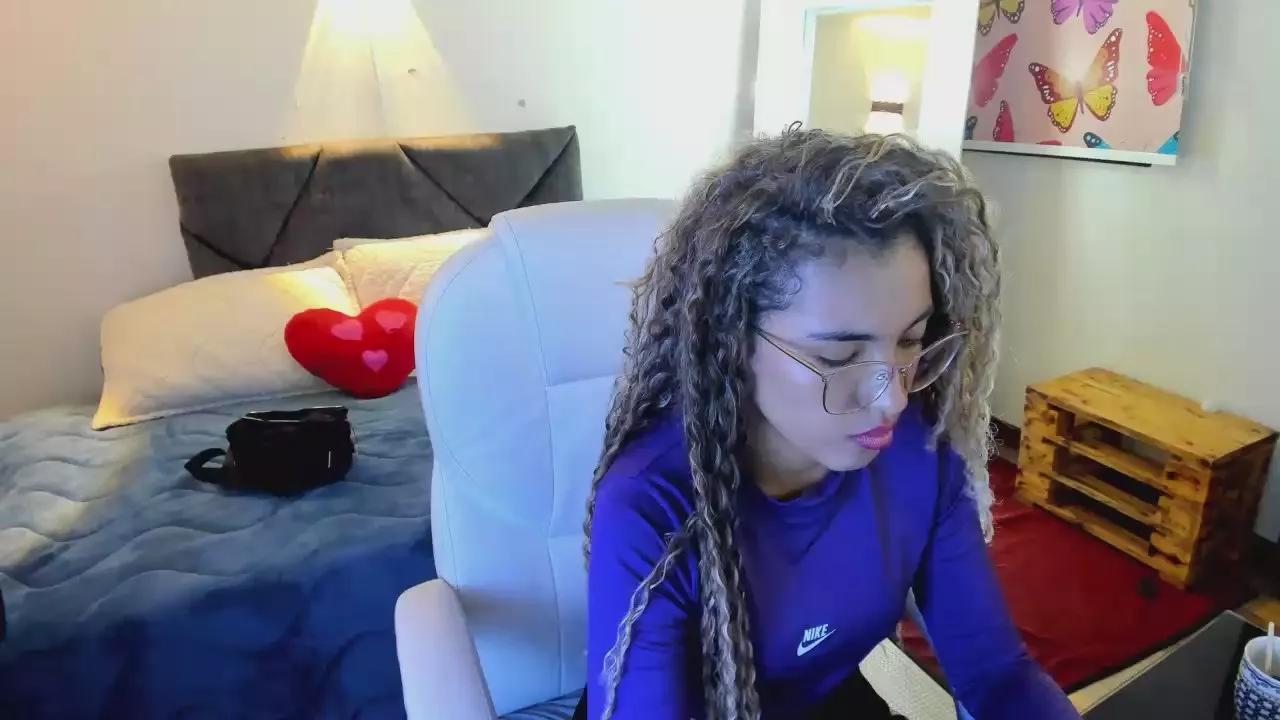 _lili_rose on Cam4 