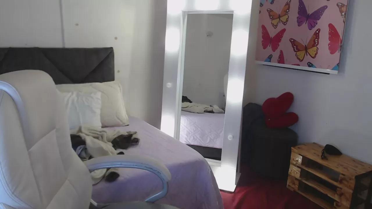 _lili_rose on Cam4 