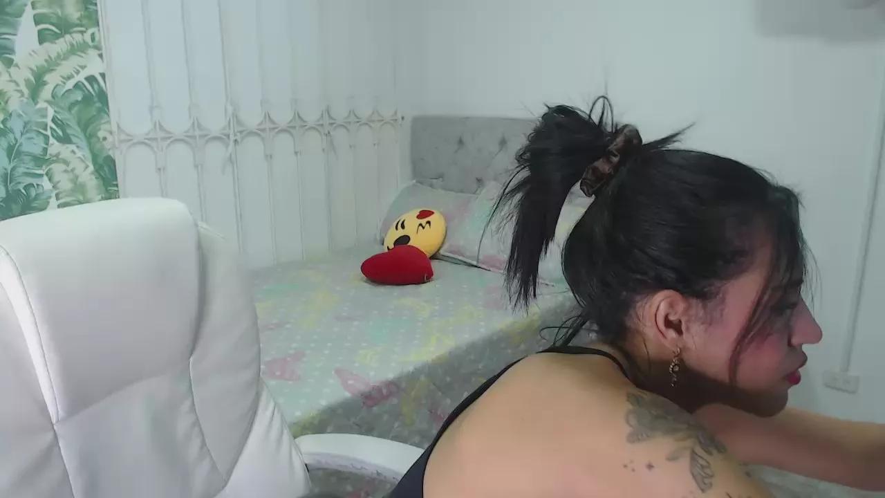 _lili_rose on Cam4 