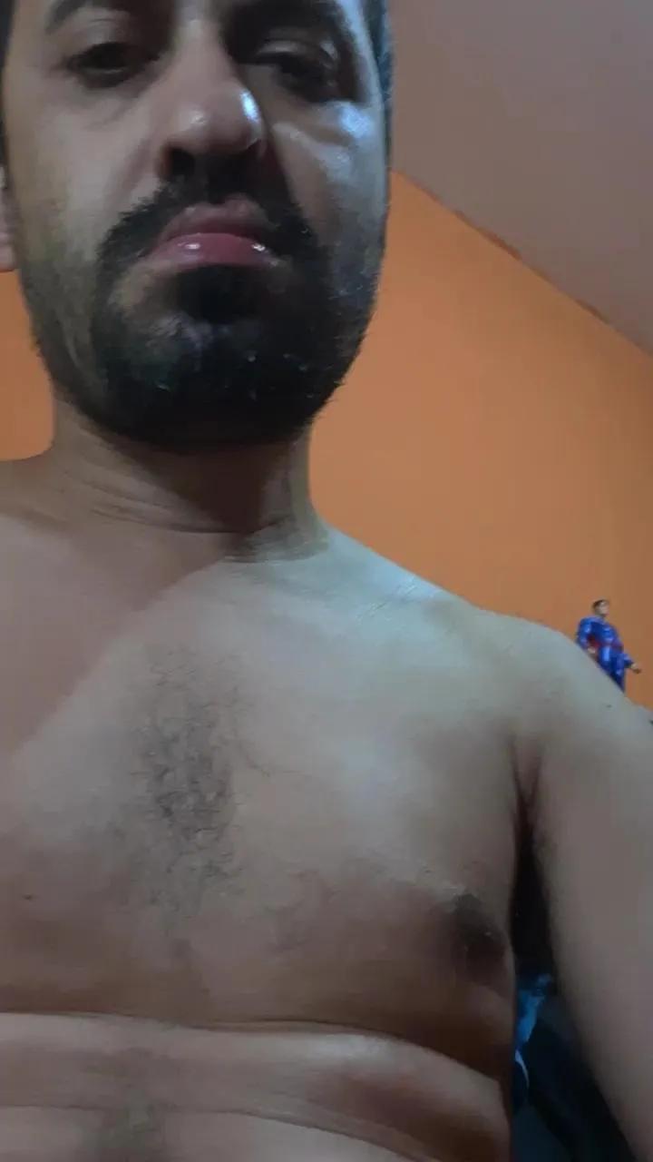 Offline Aberinelo on Cam4
