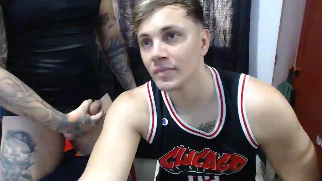 ABRAHAM_ALLISON on Cam4 